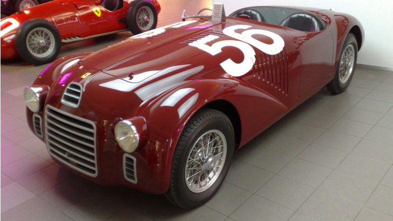 Pierwszy samochód Ferrari - model 125 S