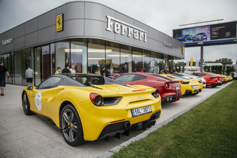 Gdzie znajdują się salony Ferrari w Polsce Jazda Ferrari.pl