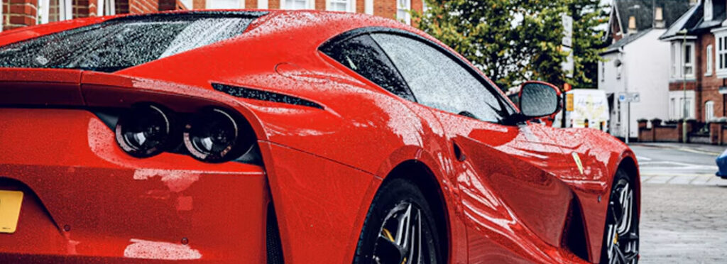 Czy jazda Ferrari po torze jest bezpieczna?