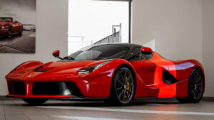 Sprawdzamy najdroższe opcje w nowych Ferrari
